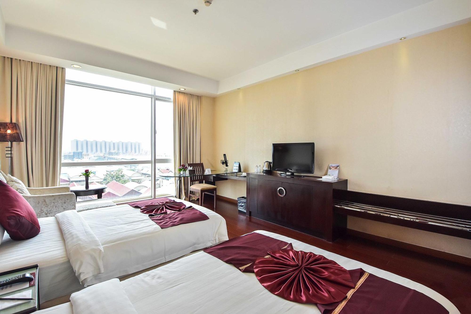 โรงแรมดารา แอร์พอร์ต พนมเปญ ภายนอก รูปภาพ
